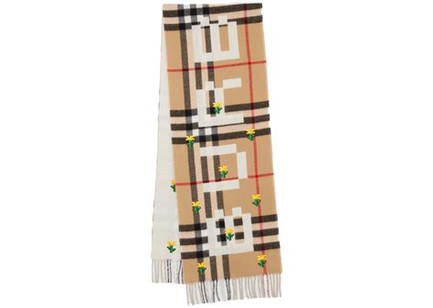 minecraft x burberry|Burberry Minecraft scarf.